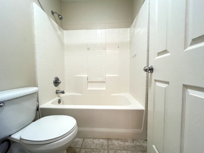 Building Photo - 4130 Prairie Dunes Dr
