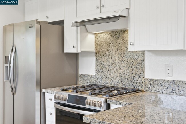 Building Photo - 2137 Presidio Ct