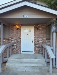 Building Photo - Alfi 3325 4-plex - Everett