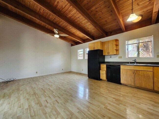 Building Photo - 1449 Ditty Ave