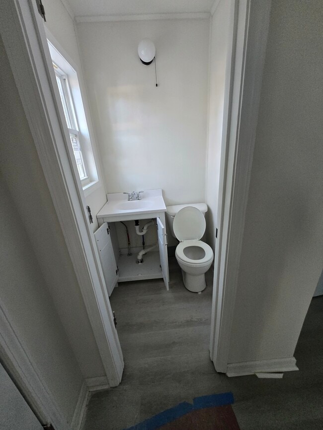 Building Photo - 503 N Orange St