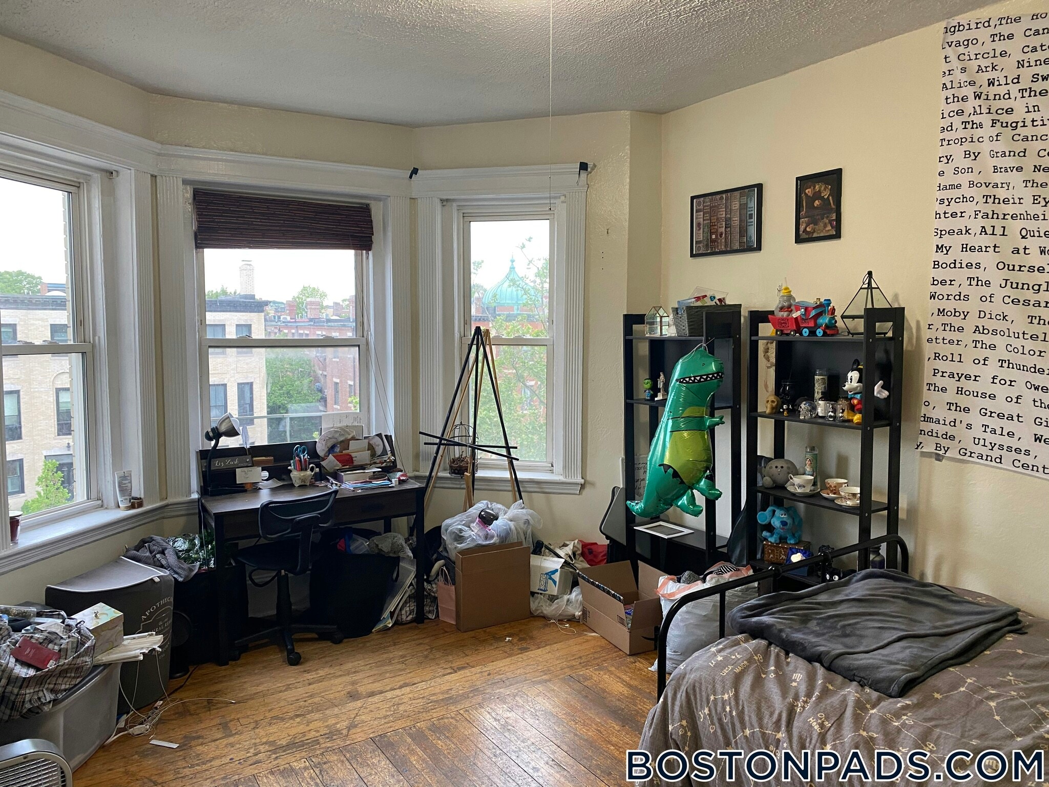 Building Photo - 463 Park Dr