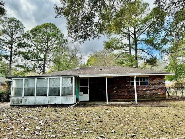 Building Photo - 3949 Matterhorn St