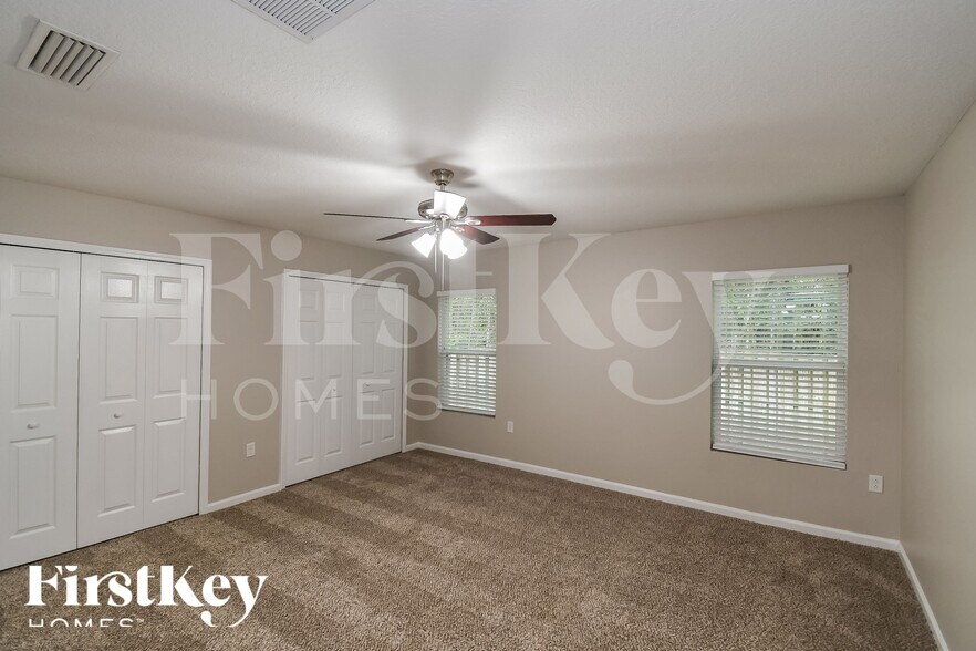 Building Photo - 12178 Alexandra Dr