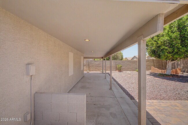 Building Photo - 6602 W Desert Hollow Dr