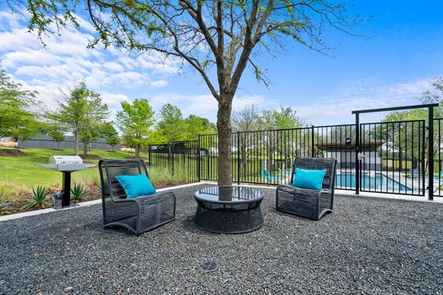 Building Photo - 837 Emerling Dr