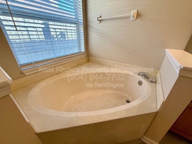 Building Photo - 12348 Soaring Flight Dr