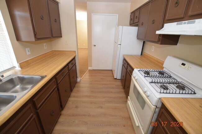 Building Photo - 5267 Del Gado Dr