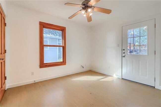Building Photo - 5510 Avenue G