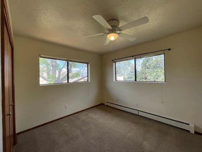 Building Photo - 2134 Candelero St