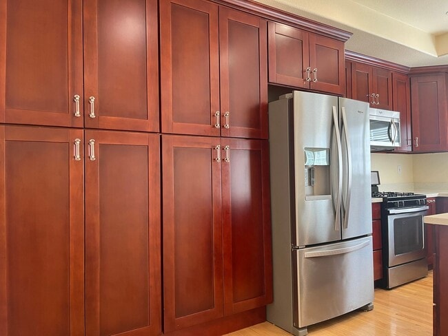 Building Photo - 7011 Silver Brook Ct