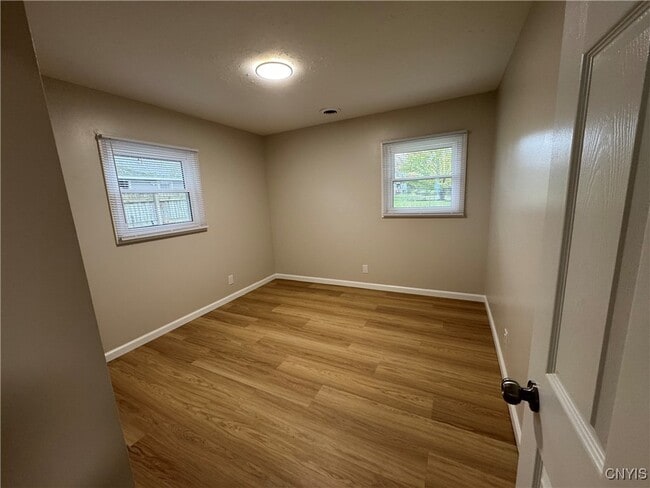 Building Photo - 304 Birchwood Blvd