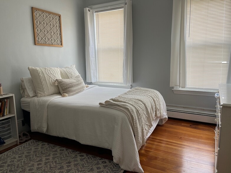 Building Photo - 7 Wheeler St