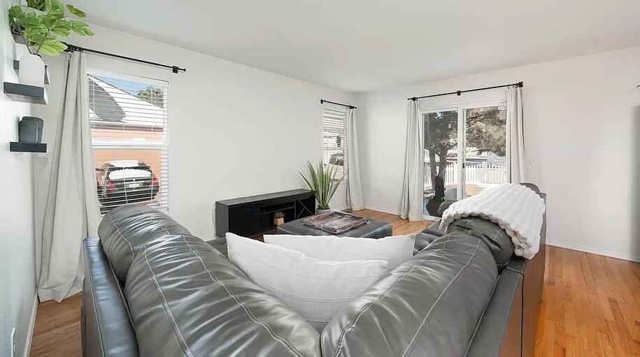 Building Photo - 5522 Cassina Dr