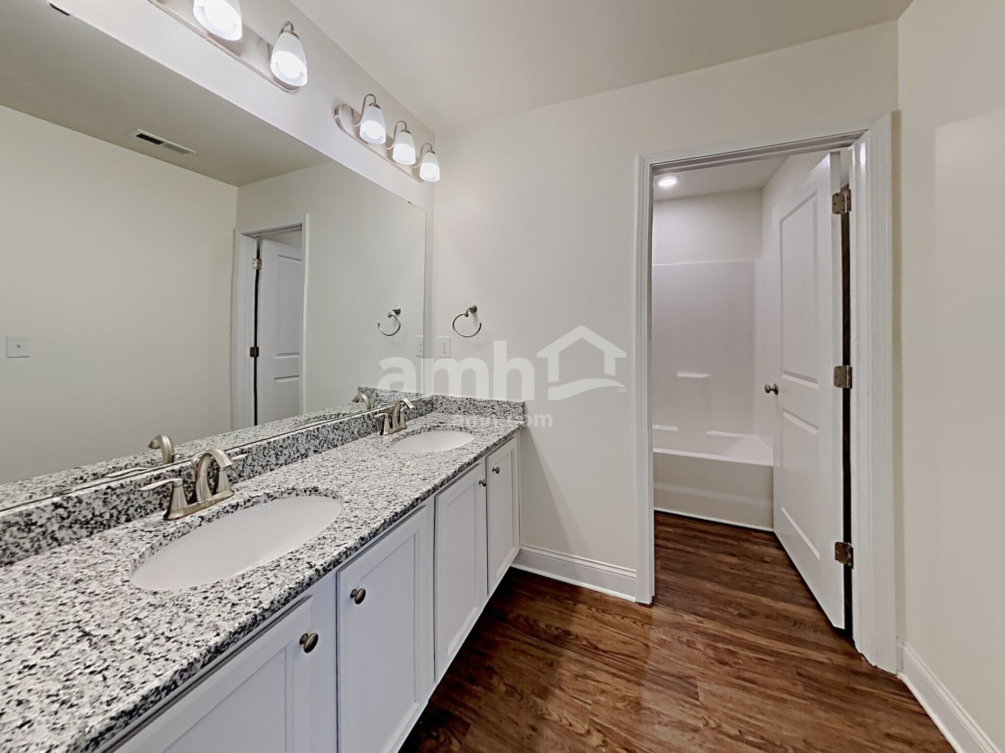 Building Photo - 115 Samara Ln