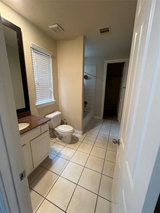 Building Photo - 5940 Kansas St