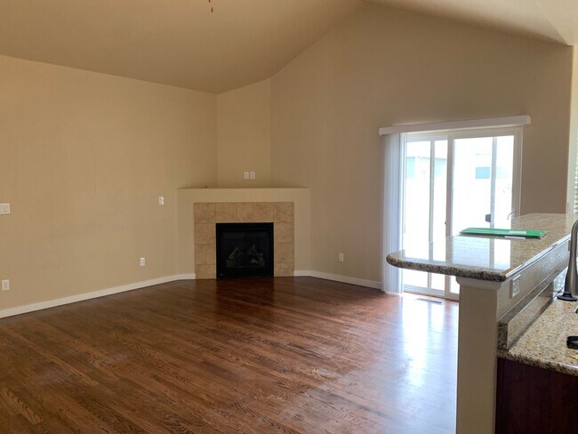 Building Photo - Ranch home with main floor master, 4 bed 3 bath Ranch home in Frederick