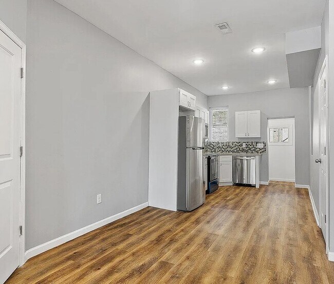 Building Photo - 1754 Georges Ln