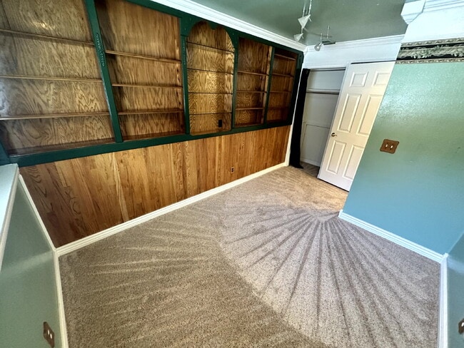 Building Photo - Summer Valley 3 Bed 2 Full Bath Home. 1 Car Garage. Large Deck. Move In Ready.