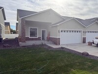 Building Photo - 502 S 90th Ave