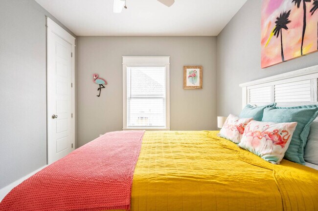 Building Photo - 939 Palm Ridge Dr