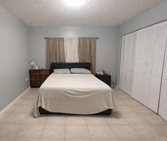 Building Photo - 2871 W 76th St