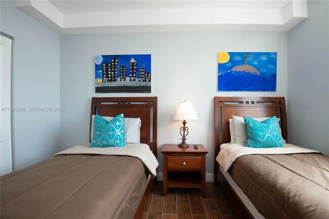 Building Photo - 1250 S Miami Ave