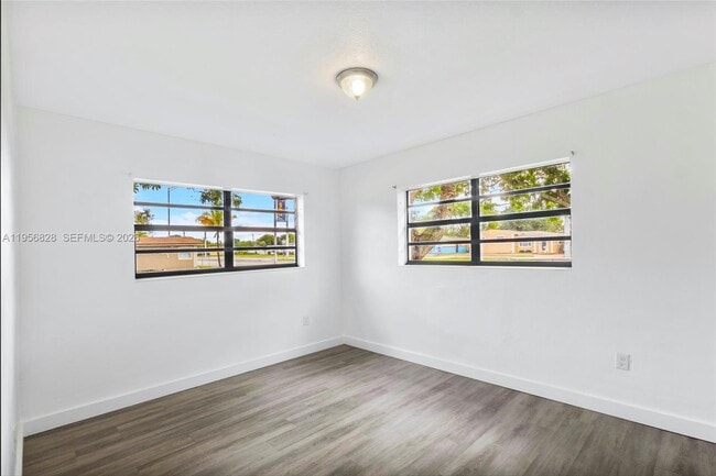 Building Photo - 551 NW 183rd St