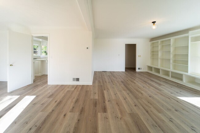 Building Photo - Gorgeous Hillsdale Home w/3 Decks, Picturesque Yard, Sauna, Garage & AC! Pets Welcome!