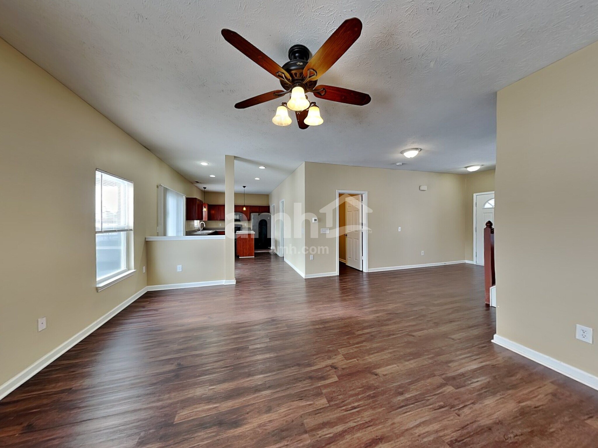 Building Photo - 5659 W Woodview Trl