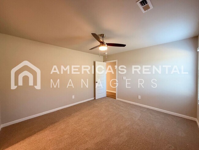 Building Photo - Modern Comfort Awaits in Mize Meadows Brand New Construction with Open Floor Plan!