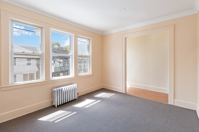 Building Photo - 16 Montrose Terrace