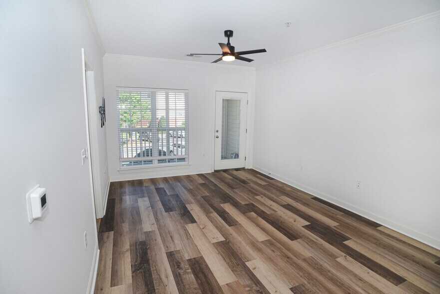 Building Photo - 1500 Cadfel Ct