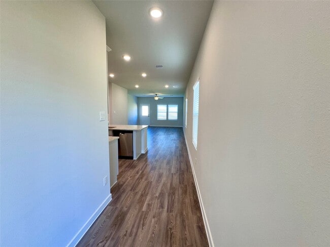 Building Photo - 5815 Blue Grama Dr