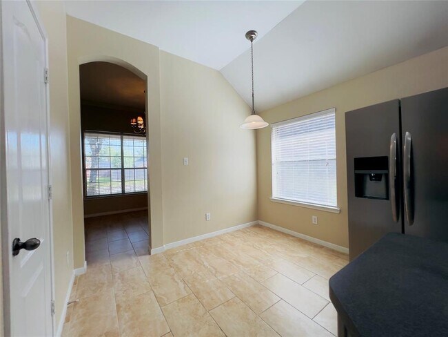 Building Photo - 6143 Galloway Ln