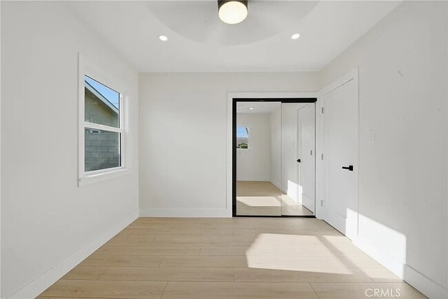 Building Photo - 9519 Maryknoll Ave