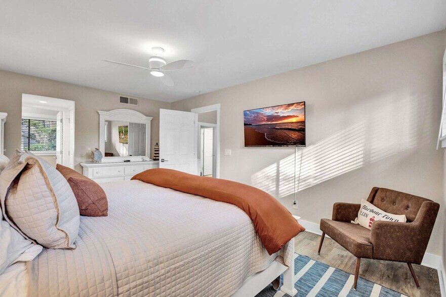 Building Photo - 101 Lighthouse Rd