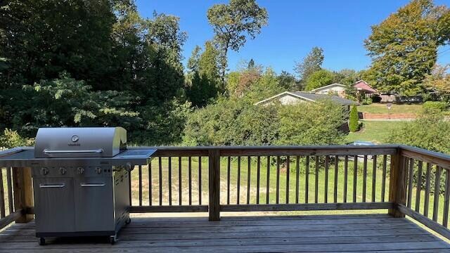 Building Photo - 3305 Serenity Dr NE