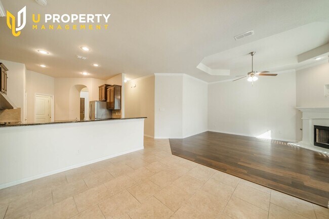 Building Photo - Gorgeous 2-story house in Denton