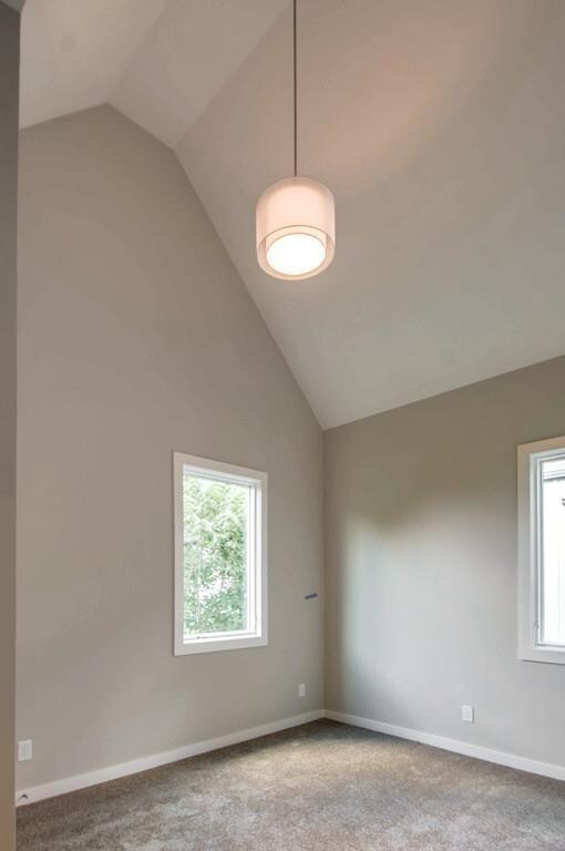 Building Photo - 221 Gentry Ave