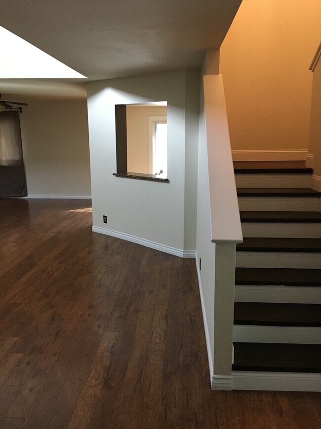 Building Photo - 7565 Lighthouse Ln