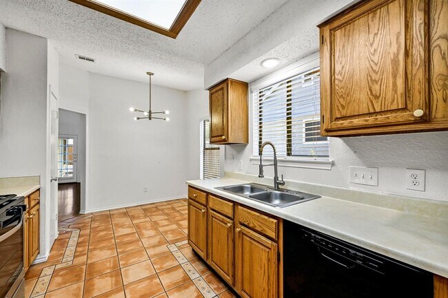 Building Photo - 7403 Dallas Dr