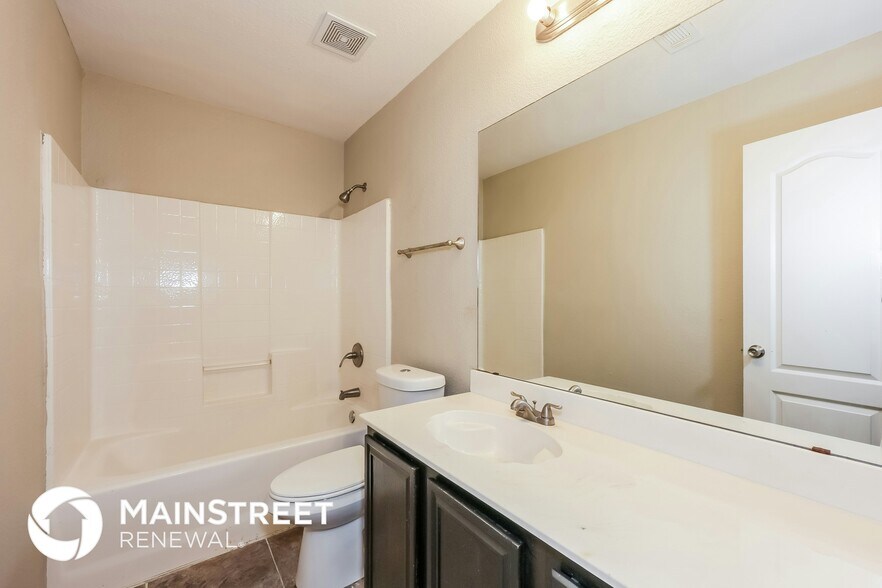 Building Photo - 466 Tranquility Ln