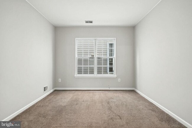 Building Photo - 4705 Manor Dr
