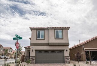 Building Photo - COMING SOON Beautiful 4 bedroom SW Area Ho...