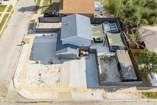 Building Photo - 2732 Luzon Dr