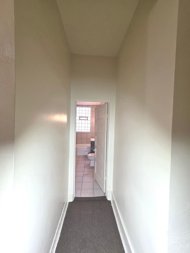 Building Photo - 6529 S Kimbark Ave