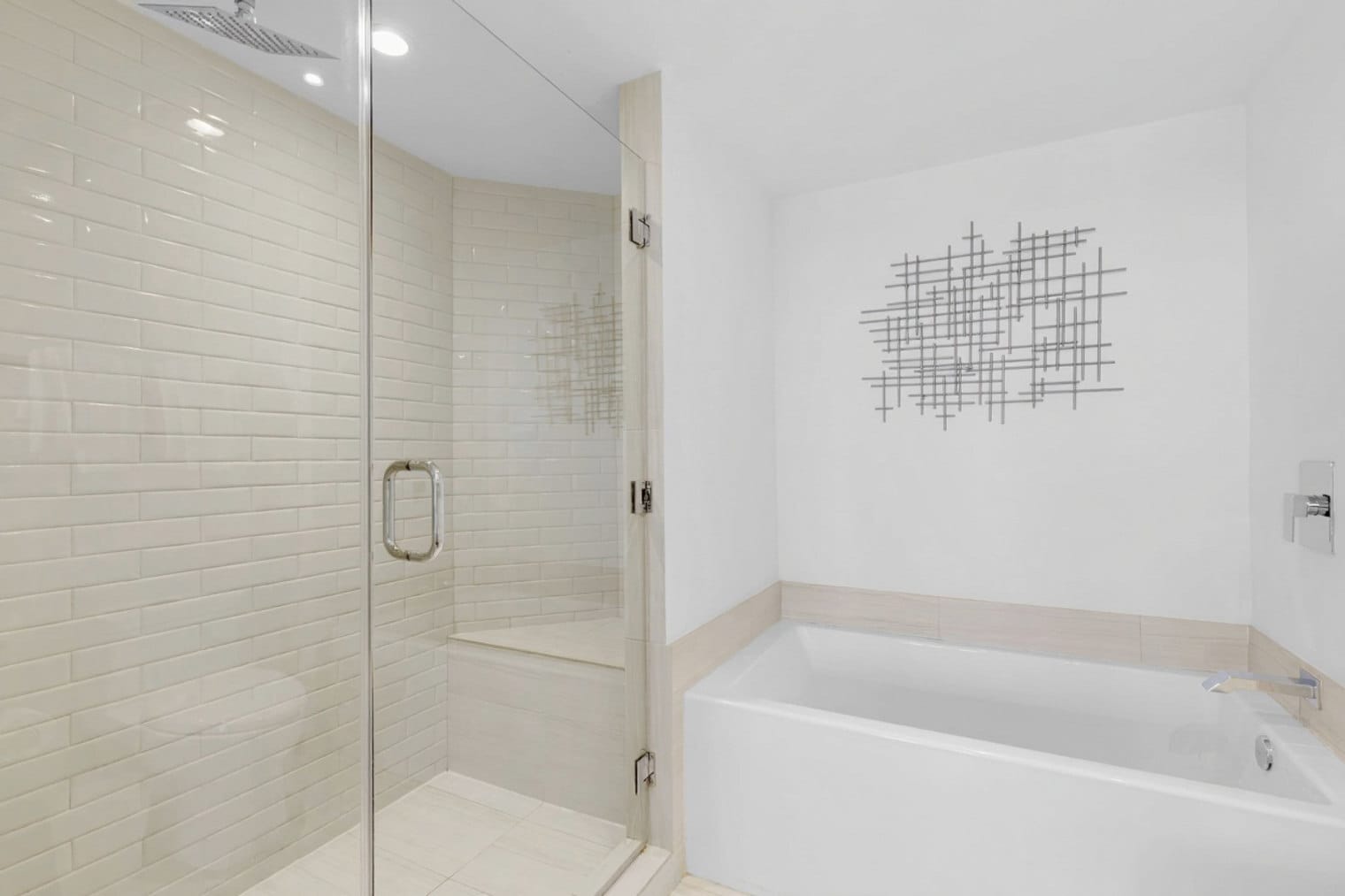 Building Photo - 4010 S Ocean Dr