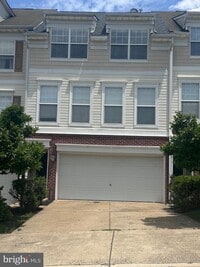 Building Photo - 8203 Glade Bank Dr