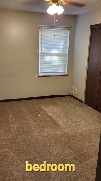 Building Photo - 162 Oak Hill Cluster